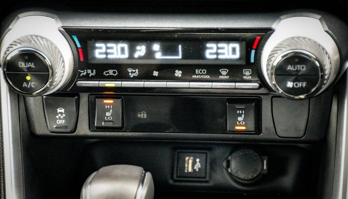 2024 Toyota RAV4 XSE