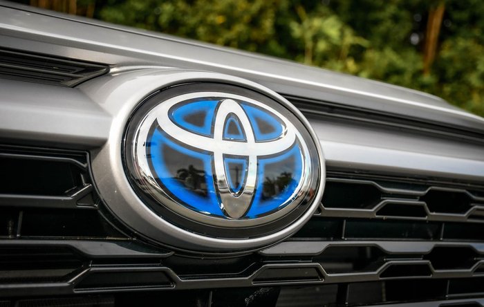2024 Toyota RAV4 XSE