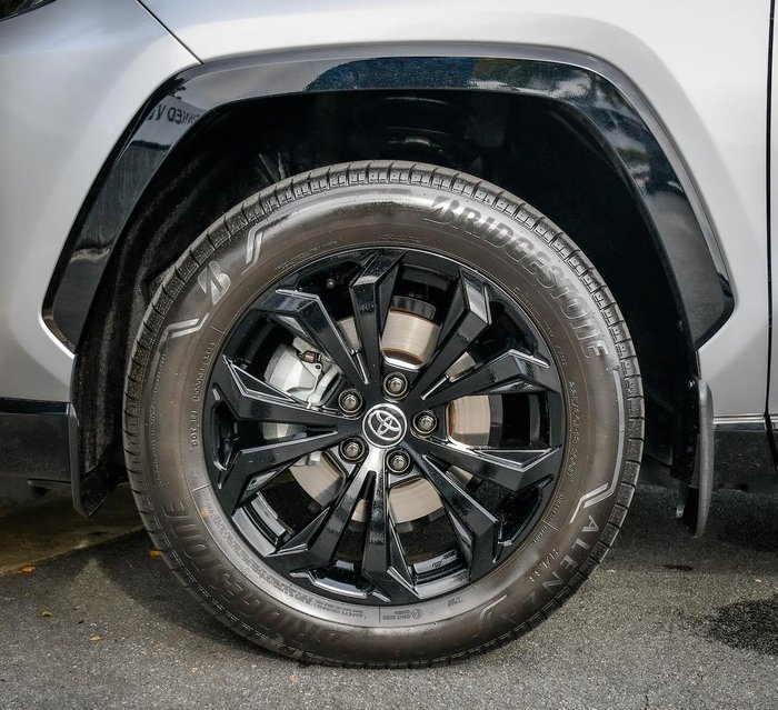 2024 Toyota RAV4 XSE
