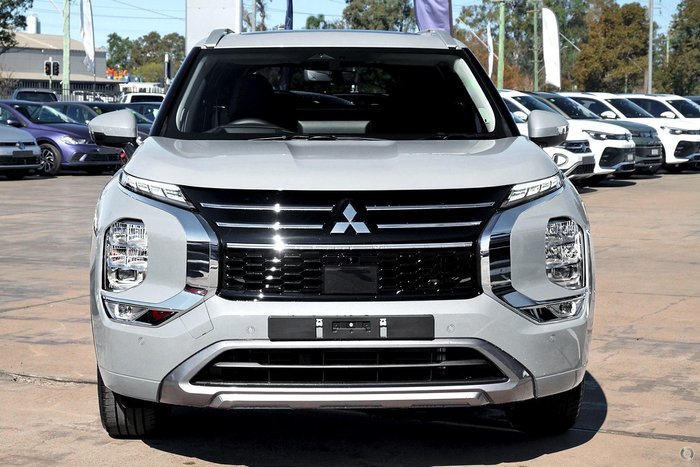 2026 Mitsubishi Outlander Exceed