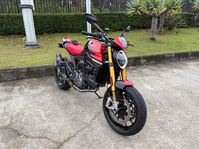 2023 Ducati Monster SP