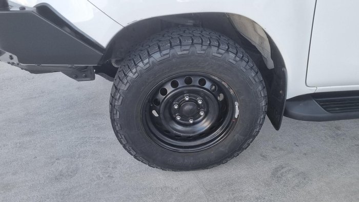 2022 Toyota Hilux SR