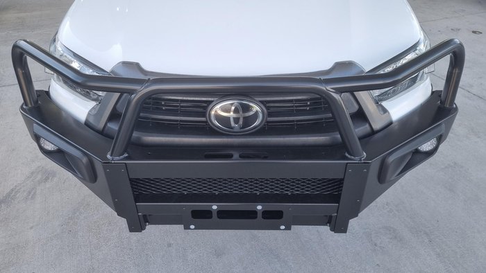 2022 Toyota Hilux SR