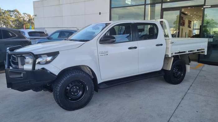 2022 Toyota Hilux SR
