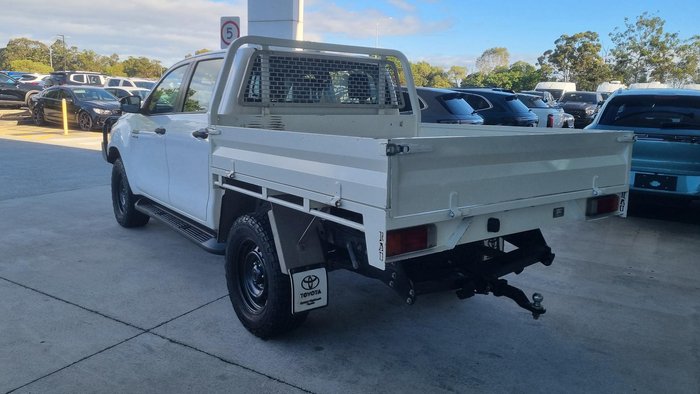 2022 Toyota Hilux SR