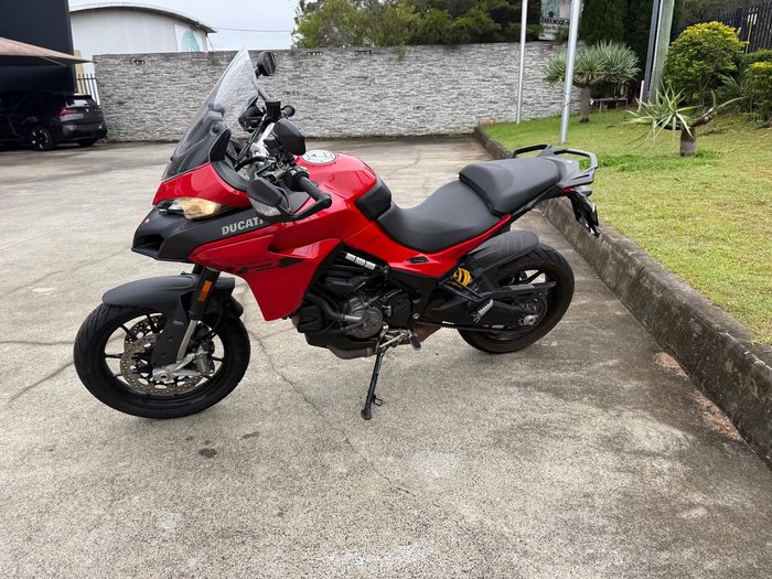 2023 Ducati Multistrada V2