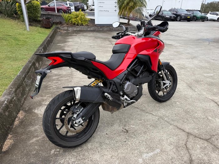 2023 Ducati Multistrada V2
