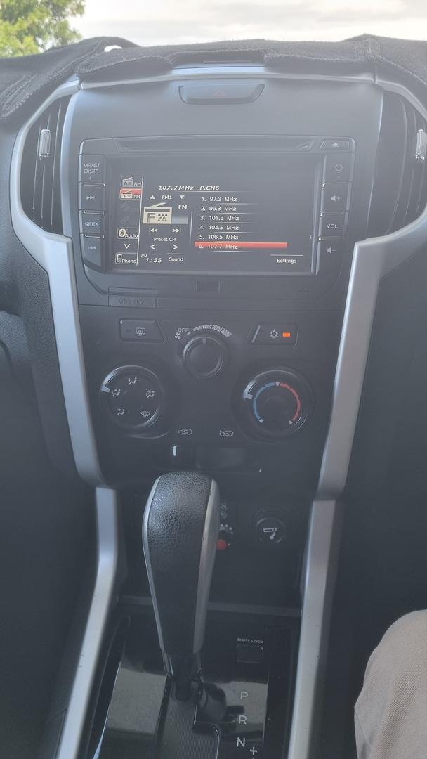 2017 Isuzu MU-X LS-M