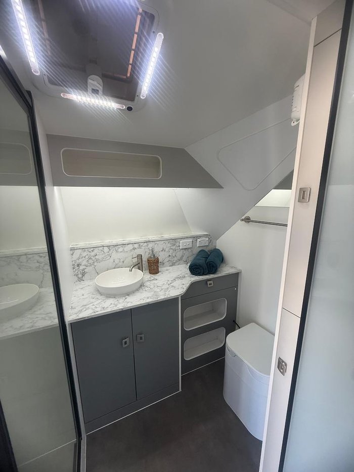 2025 Vecto Caravans Crossborder 20' ( 6.0M )