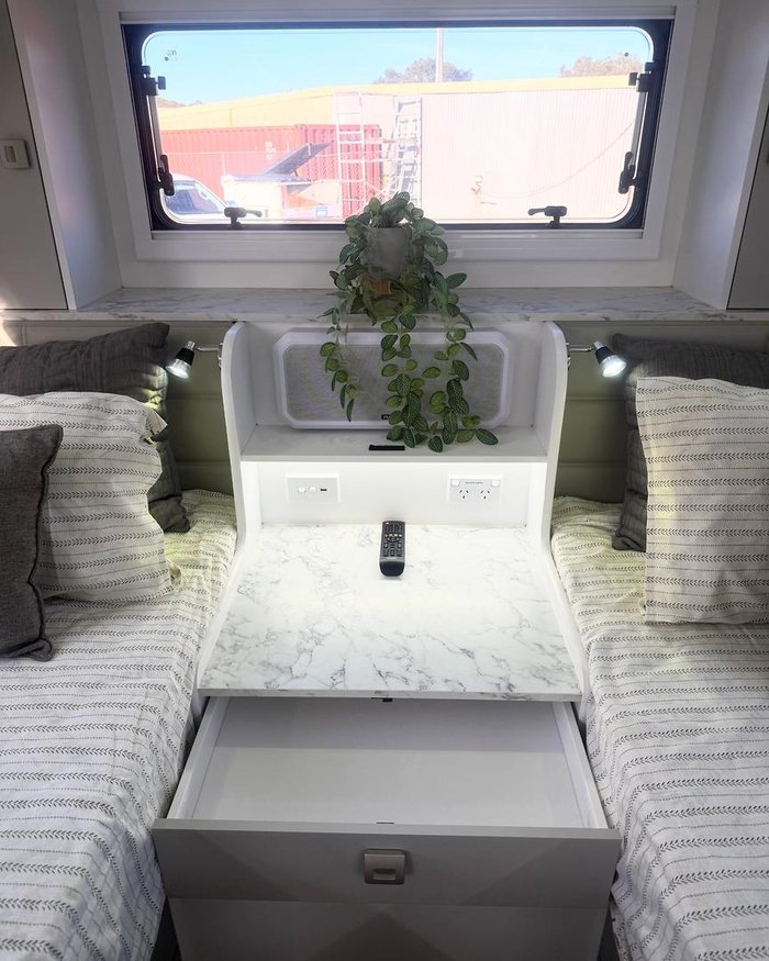 2025 Vecto Caravans Crossborder 20' ( 6.0M )