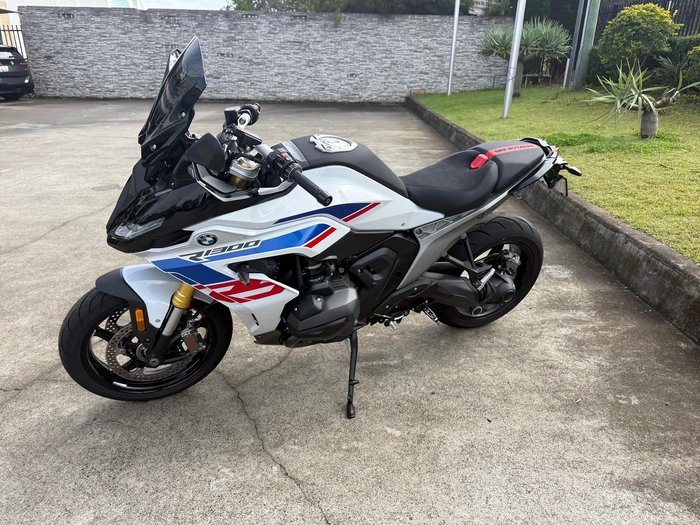 2025 BMW R 1300 RS Performance
