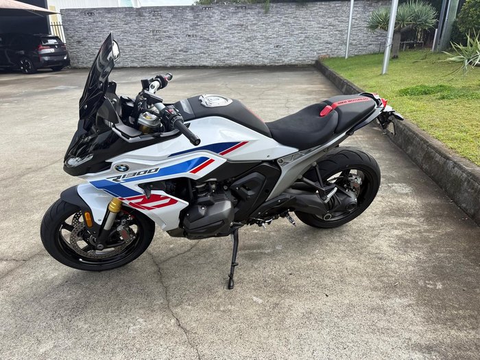 2025 BMW R 1300 RS Performance