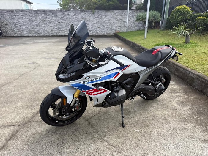 2025 BMW R 1300 RS Performance