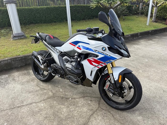 2025 BMW R 1300 RS Performance