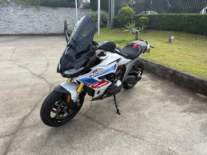 2025 BMW R 1300 RS Performance