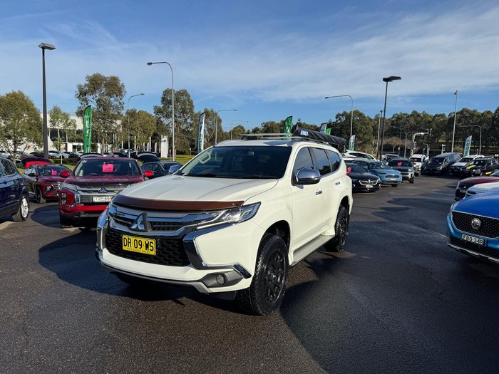 2017 Mitsubishi Pajero Sport GLS