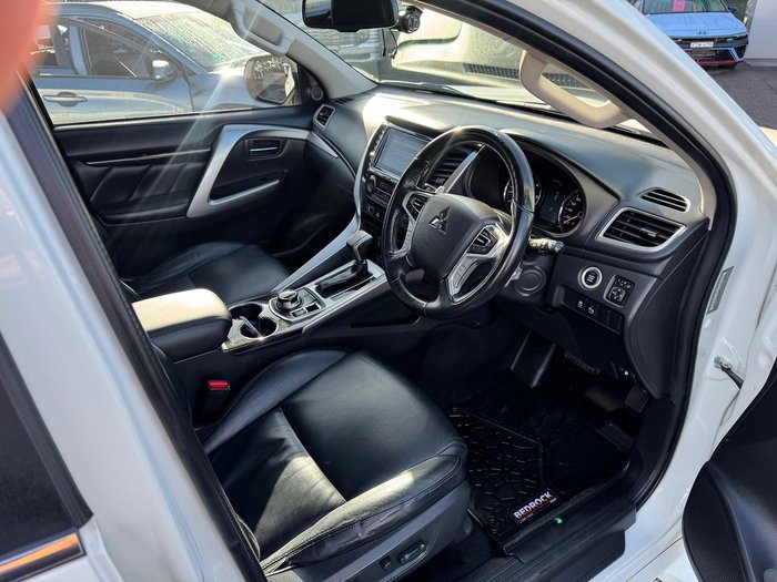 2017 Mitsubishi Pajero Sport GLS