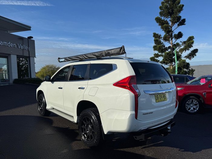 2017 Mitsubishi Pajero Sport GLS