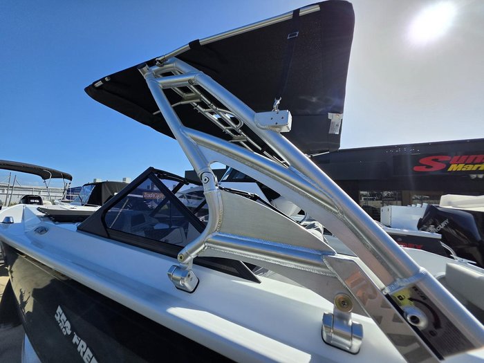 2026 QUINTREX 550 Freestyler Pro