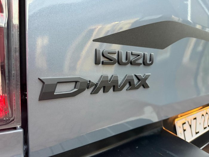 2024 Isuzu D-MAX BLADE