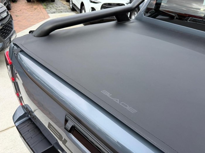 2024 Isuzu D-MAX BLADE