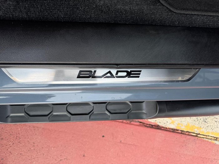 2024 Isuzu D-MAX BLADE