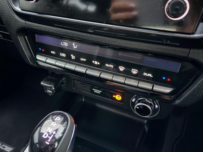 2024 Isuzu D-MAX BLADE