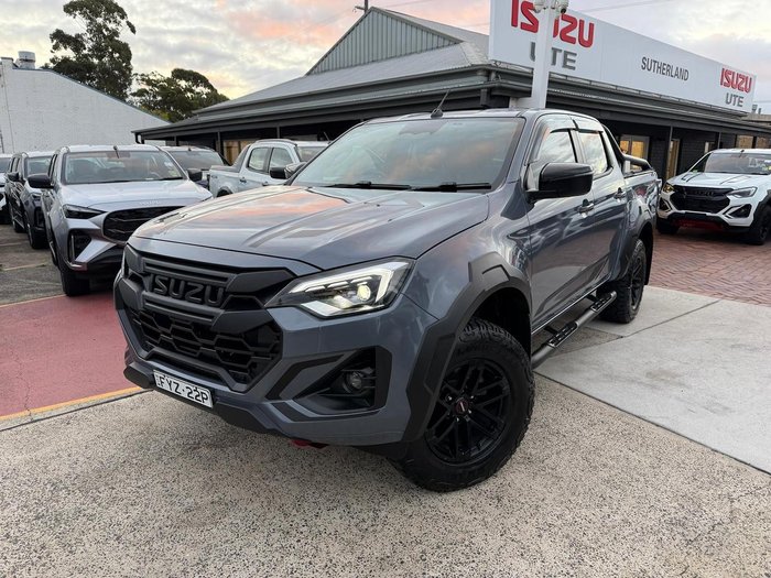 2024 Isuzu D-MAX BLADE