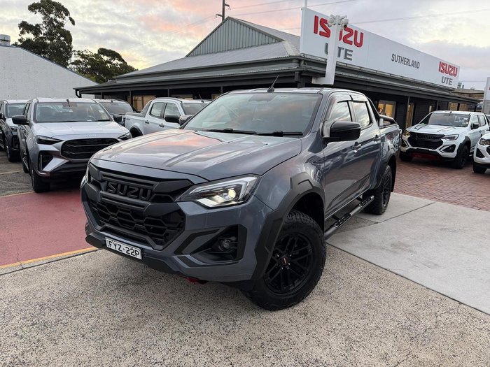 2024 Isuzu D-MAX BLADE