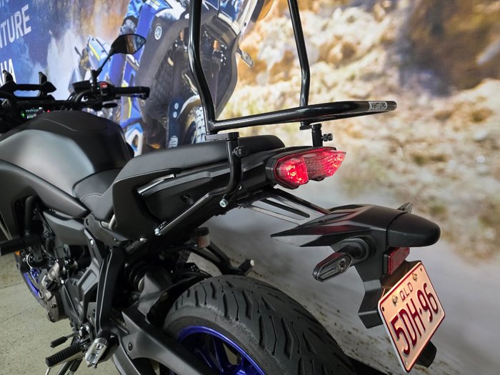2023 Yamaha TRACER 7 (MT07TRA) SILVER