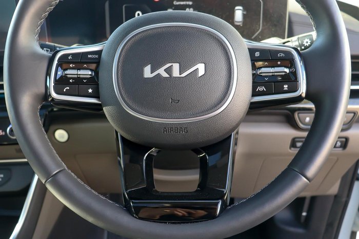 2025 Kia Carnival GT-Line HEV