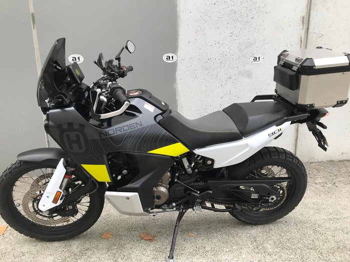 2022 Husqvarna Norden 901