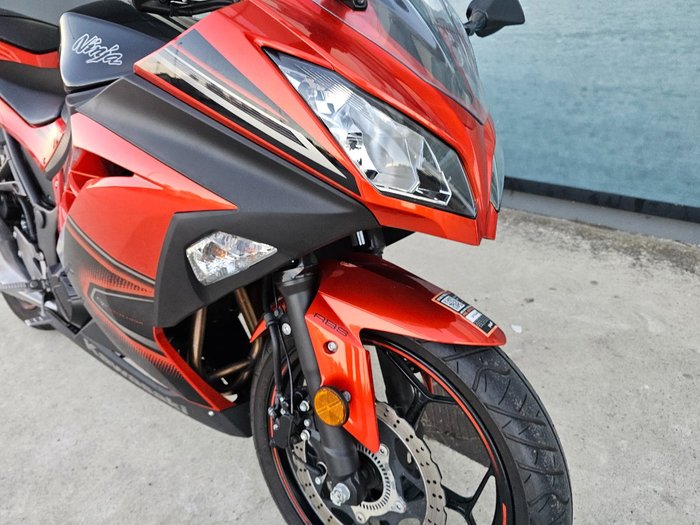 Kawasaki 2013 Kawasaki EX300 Orange