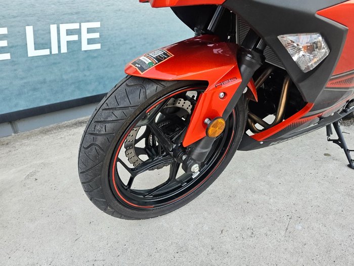 Kawasaki 2013 Kawasaki EX300 Orange