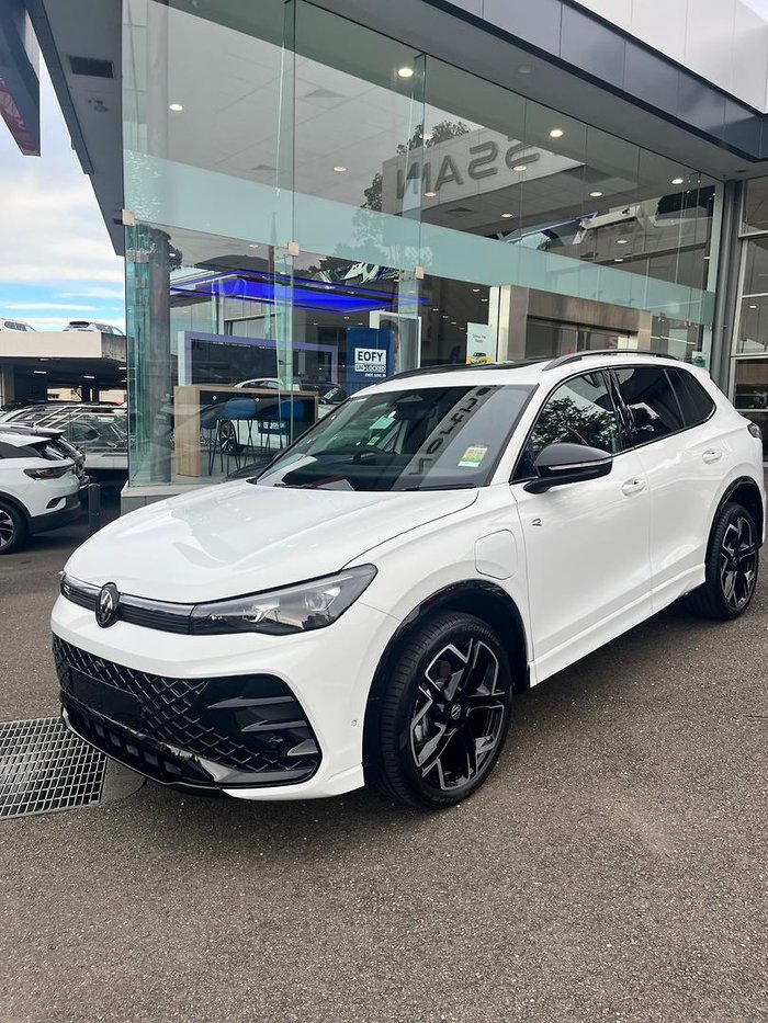 2026 Volkswagen Tiguan 200TSI eHybrid R-Line
