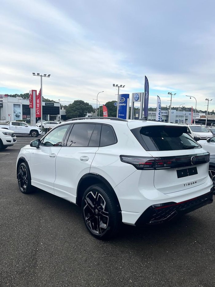 2026 Volkswagen Tiguan 200TSI eHybrid R-Line