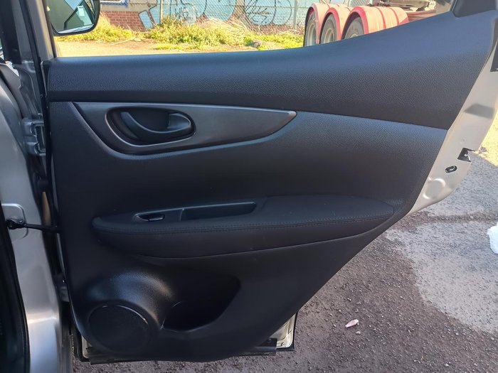 2015 Nissan QASHQAI ST