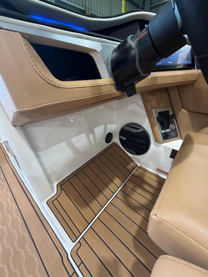 2026 MasterCraft XT22 T