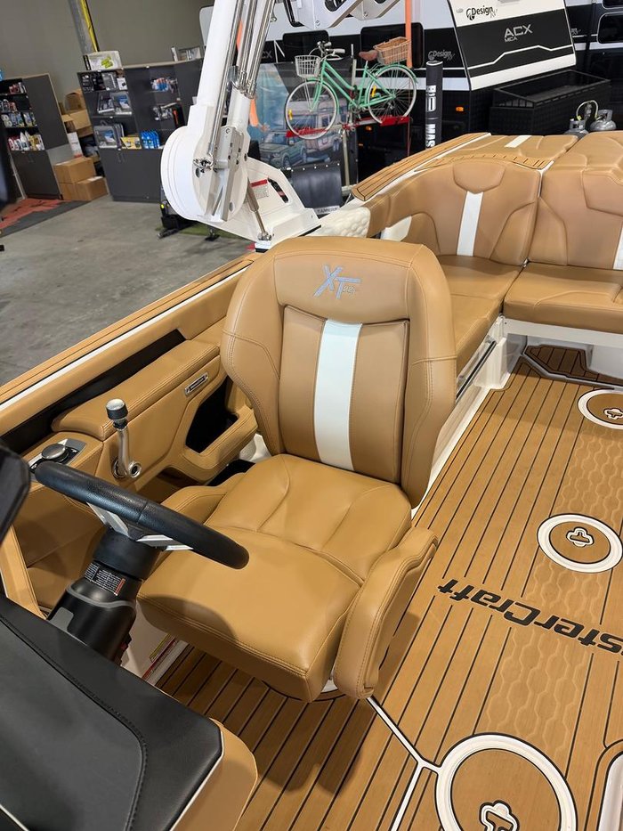 2026 MasterCraft XT22 T