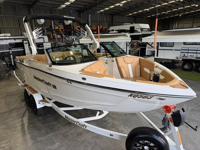 2026 MasterCraft XT22 T