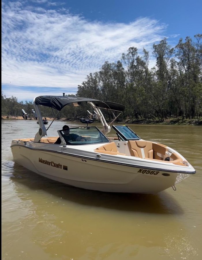2026 MasterCraft XT22 T