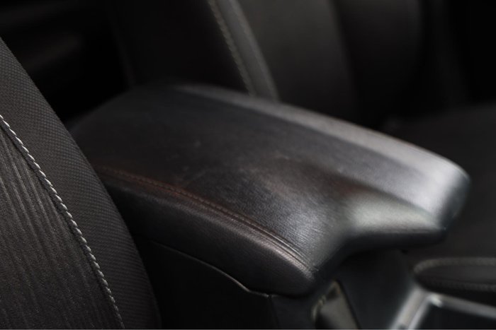 2022 Toyota Hilux SR