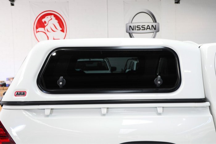 2022 Toyota Hilux SR