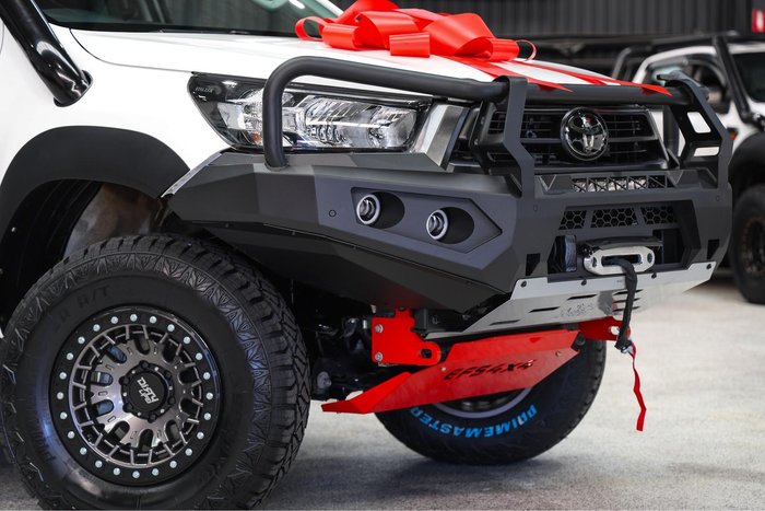 2022 Toyota Hilux SR