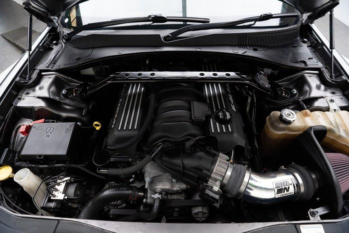 2019 Chrysler 300 SRT Core