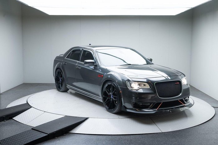 2019 Chrysler 300 SRT Core