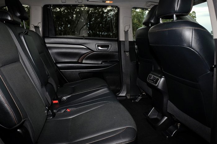2017 Toyota Kluger Grande