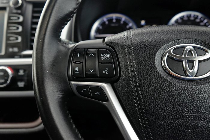 2017 Toyota Kluger Grande