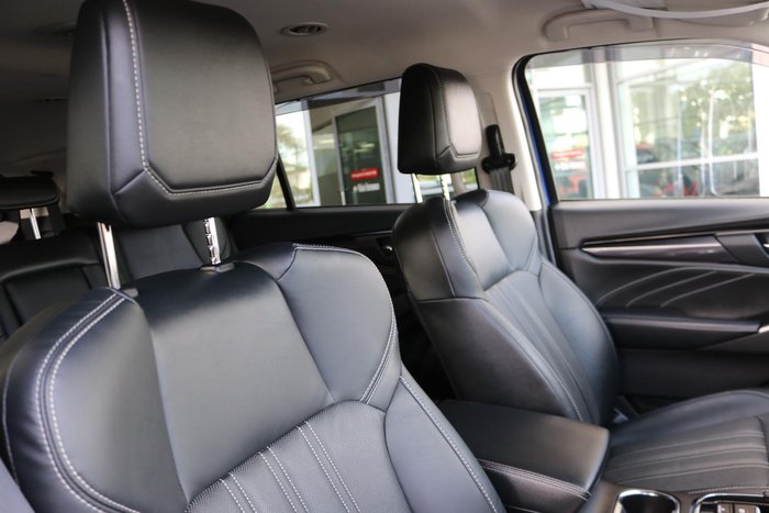 2023 Isuzu MU-X LS-T