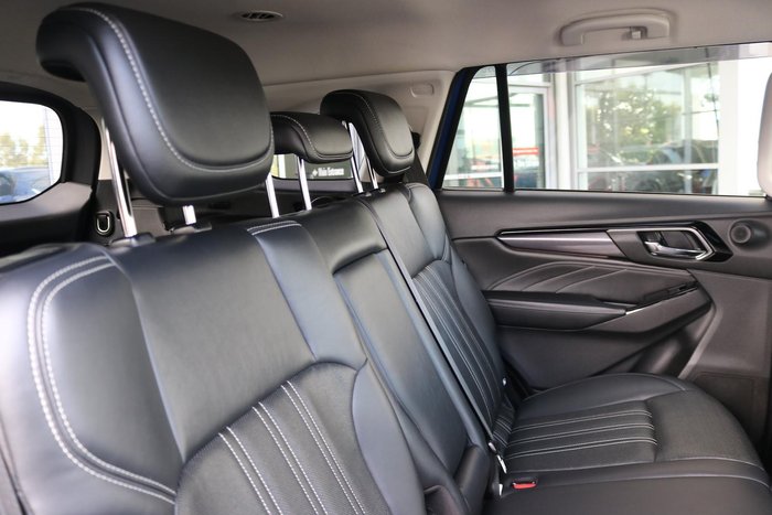2023 Isuzu MU-X LS-T
